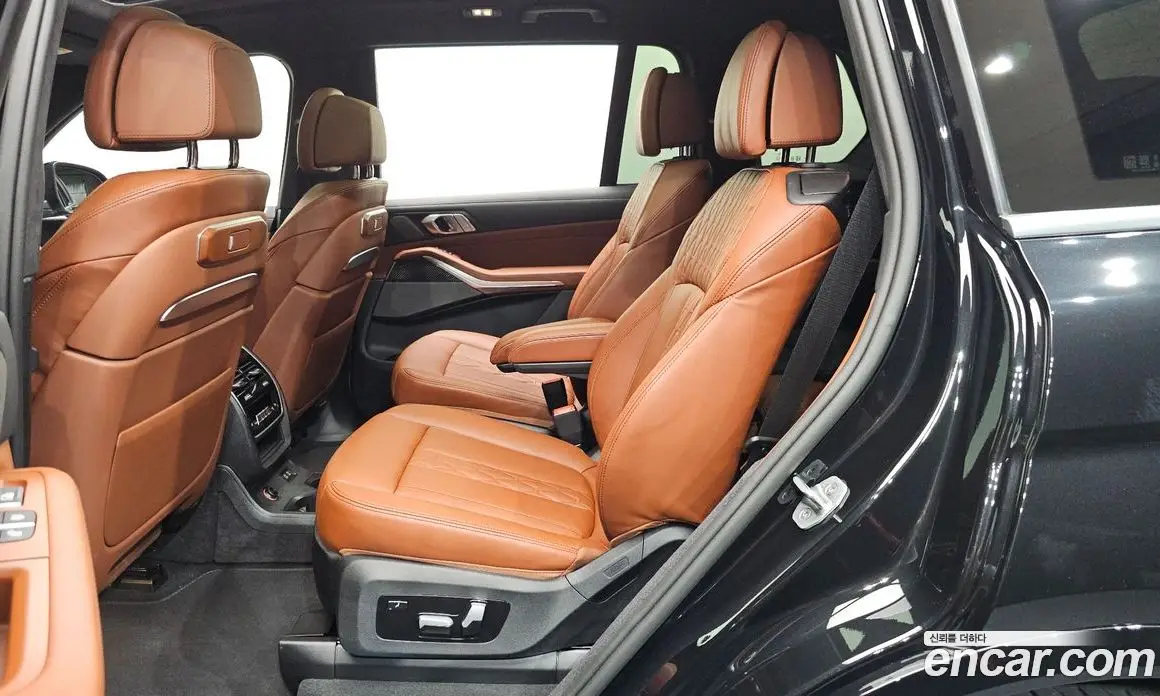BMW X7 2025 3.0 автомат (гидро), фото 16 BMW X7 2025 3.0 автомат (гидро), фото 16