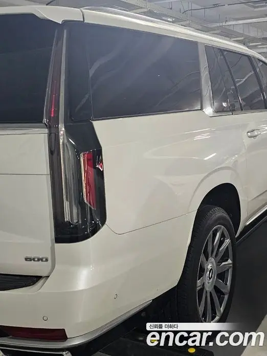 Cadillac Escalade 2022 6.2 автомат (гидро), фото 2 Cadillac Escalade 2022 6.2 автомат (гидро), фото 2