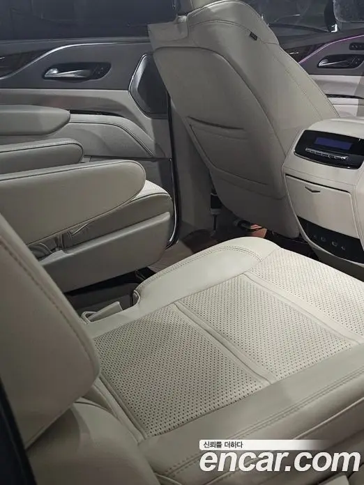 Cadillac Escalade 2022 6.2 автомат (гидро), фото 6 Cadillac Escalade 2022 6.2 автомат (гидро), фото 6