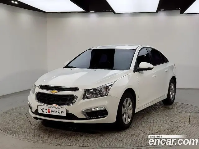 Chevrolet Cruze 2015 1.4 автомат (гидро), миниатюра 1 Chevrolet Cruze 2015 1.4 автомат (гидро), миниатюра 1