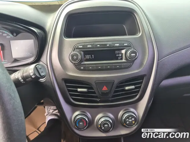 Chevrolet Spark 2019 1.0 автомат (гидро), миниатюра 12