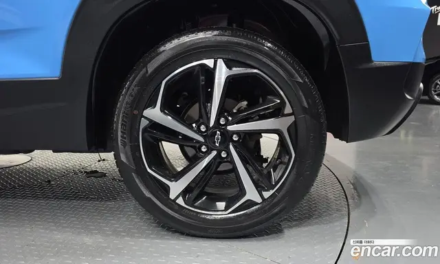 Chevrolet TrailBlazer 2023 1.3 автомат (гидро), миниатюра 6