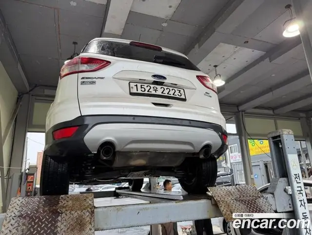 Ford Escape 2015 2.0 автомат (гидро), миниатюра 2 Ford Escape 2015 2.0 автомат (гидро), миниатюра 2
