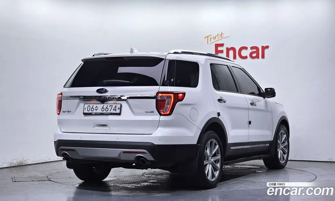 Ford Explorer 2017 2.3 автомат (гидро), фото 2 Ford Explorer 2017 2.3 автомат (гидро), фото 2