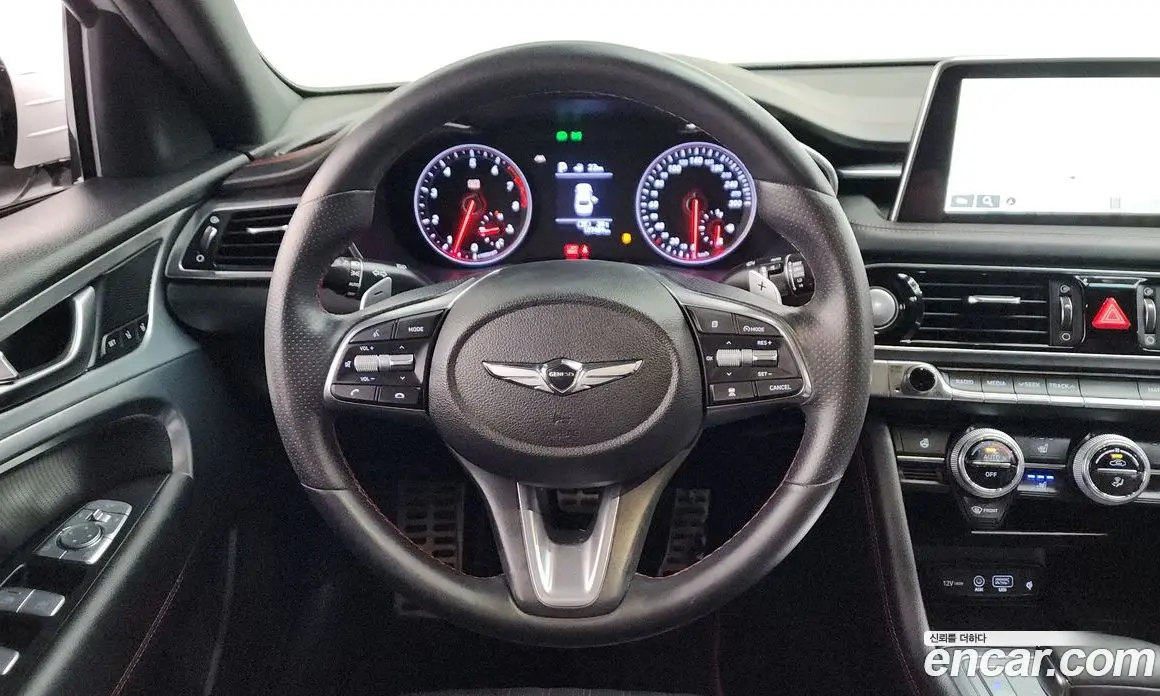 Genesis G70 2018 3.3 автомат (гидро), фото 13 Genesis G70 2018 3.3 автомат (гидро), фото 13