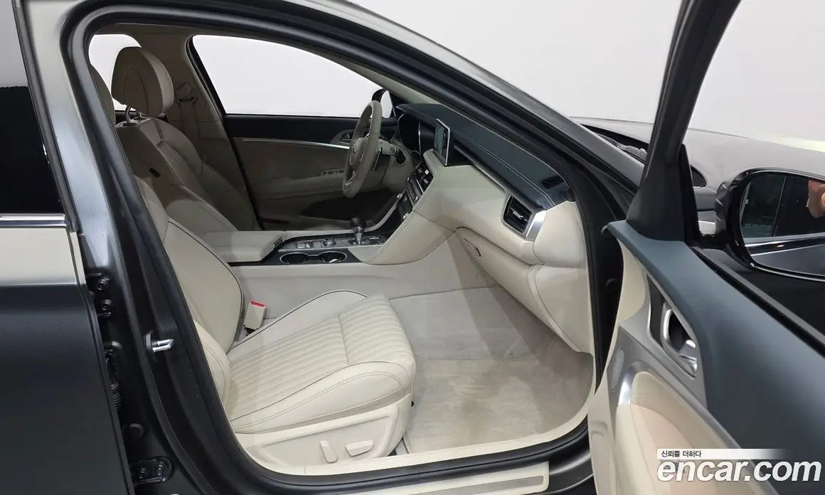 Genesis G70 2024 2.5 автомат (гидро), фото 17 Genesis G70 2024 2.5 автомат (гидро), фото 17