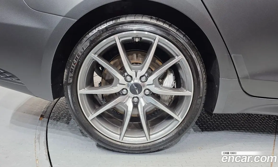 Genesis G70 2024 2.5 автомат (гидро), фото 7 Genesis G70 2024 2.5 автомат (гидро), фото 7