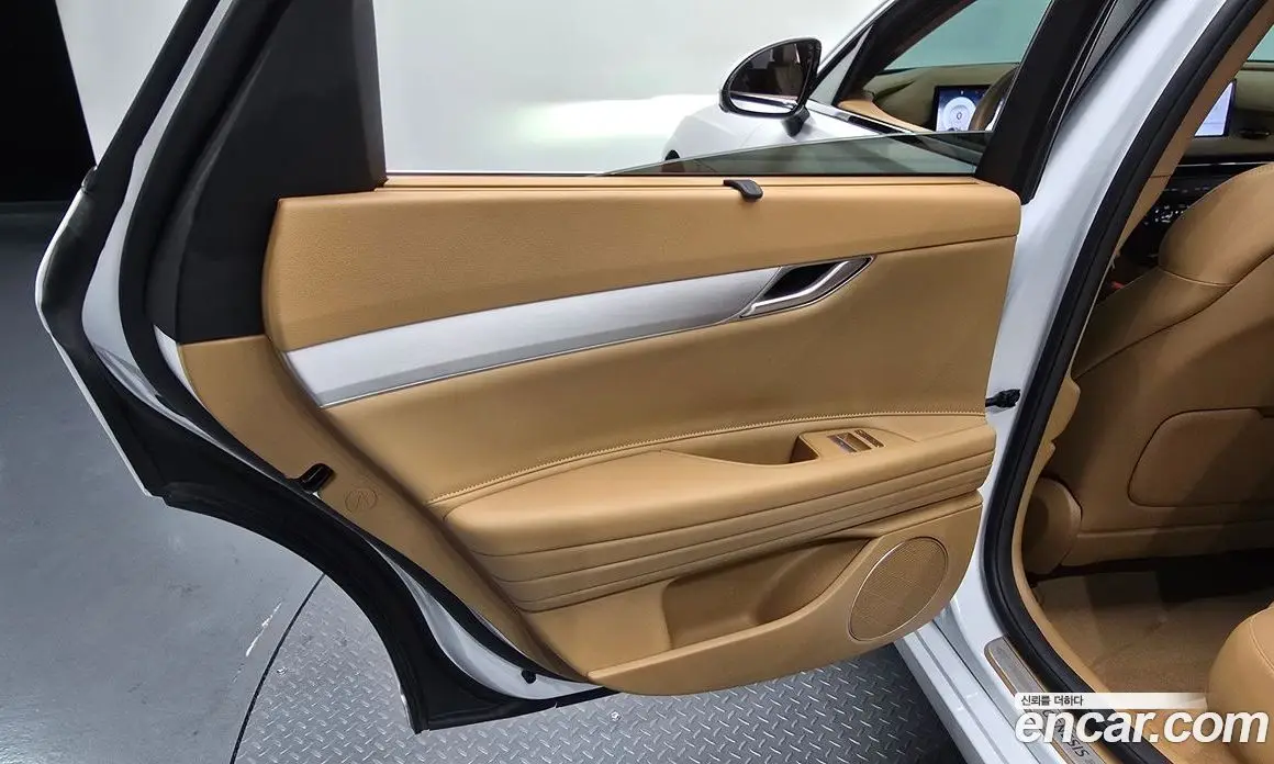 Genesis G80 2025 2.5 автомат (гидро), фото 15 Genesis G80 2025 2.5 автомат (гидро), фото 15