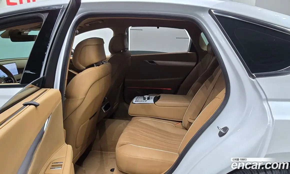 Genesis G80 2025 2.5 автомат (гидро), фото 17 Genesis G80 2025 2.5 автомат (гидро), фото 17