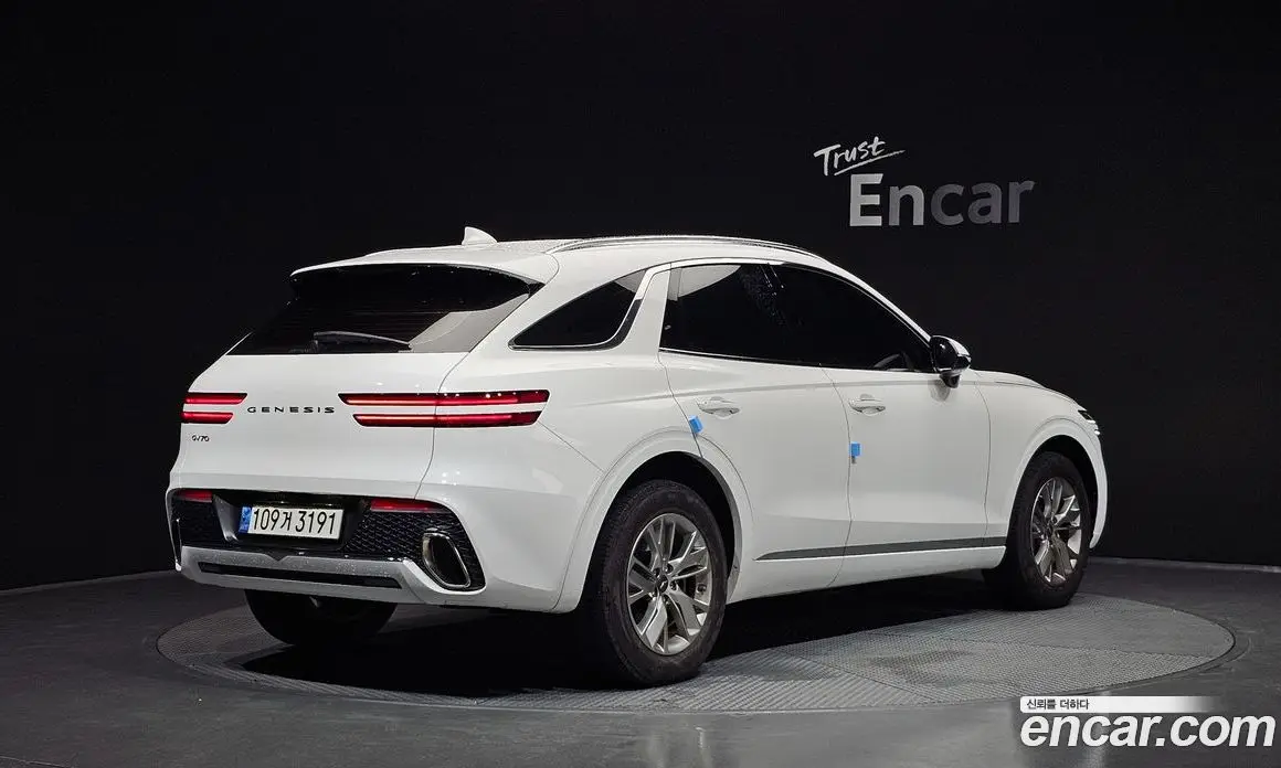 Genesis GV70 2021 2.5 автомат (гидро), фото 2 Genesis GV70 2021 2.5 автомат (гидро), фото 2