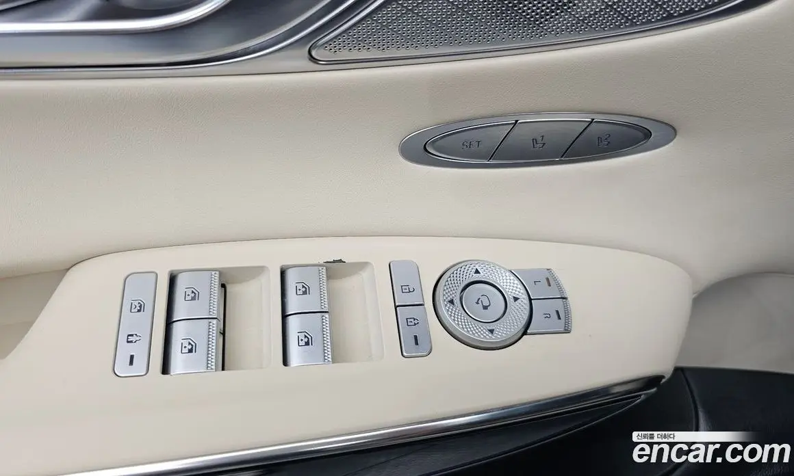Genesis GV70 2021 2.5 автомат (гидро), фото 13 Genesis GV70 2021 2.5 автомат (гидро), фото 13