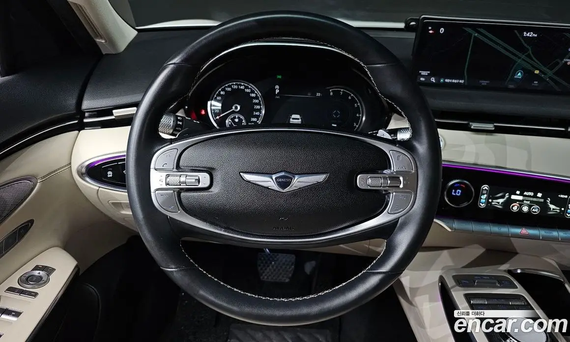 Genesis GV70 2021 2.5 автомат (гидро), фото 16 Genesis GV70 2021 2.5 автомат (гидро), фото 16
