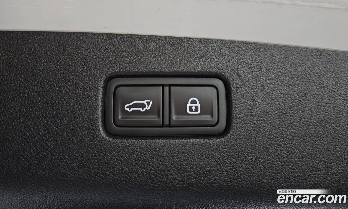 Genesis GV70 2021 2.5 автомат (гидро), фото 20 Genesis GV70 2021 2.5 автомат (гидро), фото 20