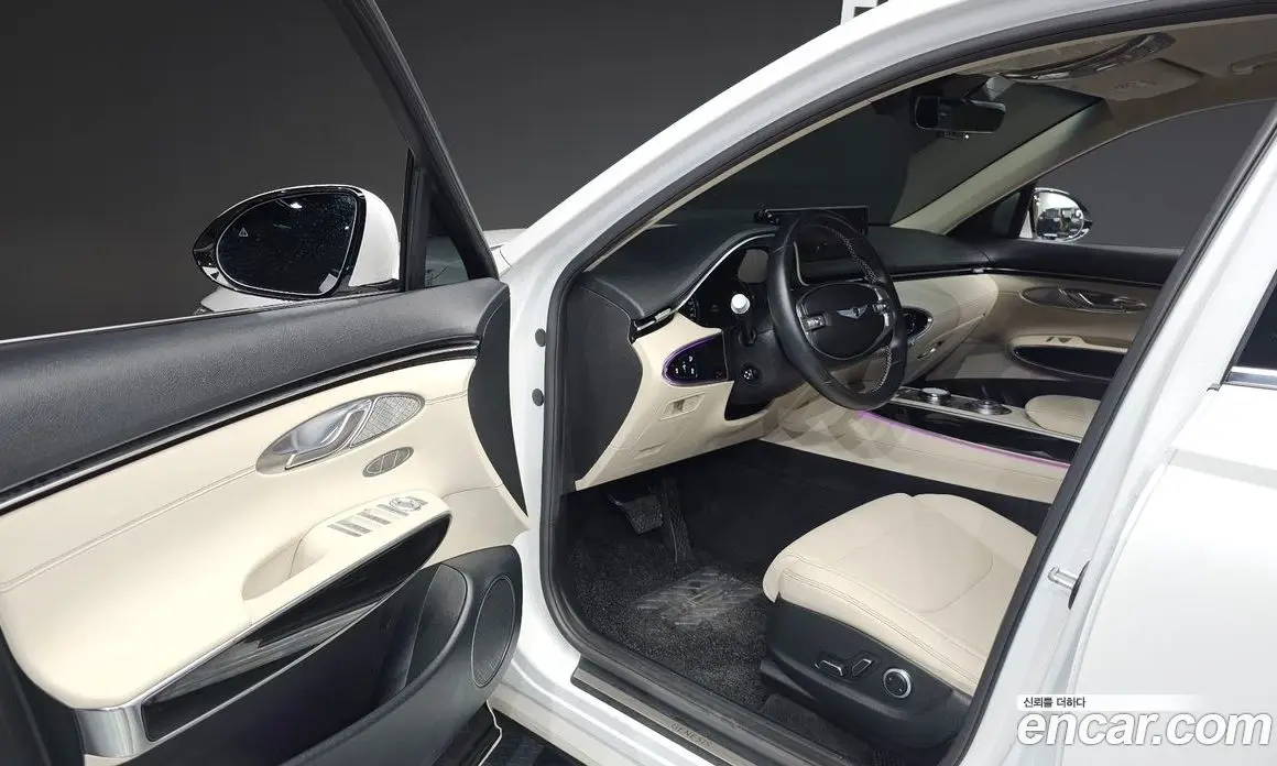 Genesis GV70 2021 2.5 автомат (гидро), фото 10 Genesis GV70 2021 2.5 автомат (гидро), фото 10