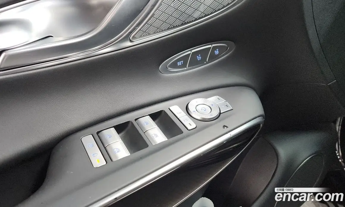 Genesis GV70 2021 2.2 автомат (гидро), фото 30 Genesis GV70 2021 2.2 автомат (гидро), фото 30