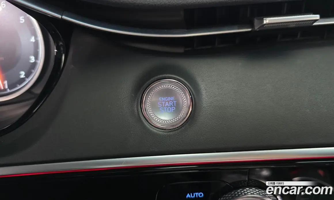 Genesis GV70 2021 2.5 автомат (гидро), фото 24