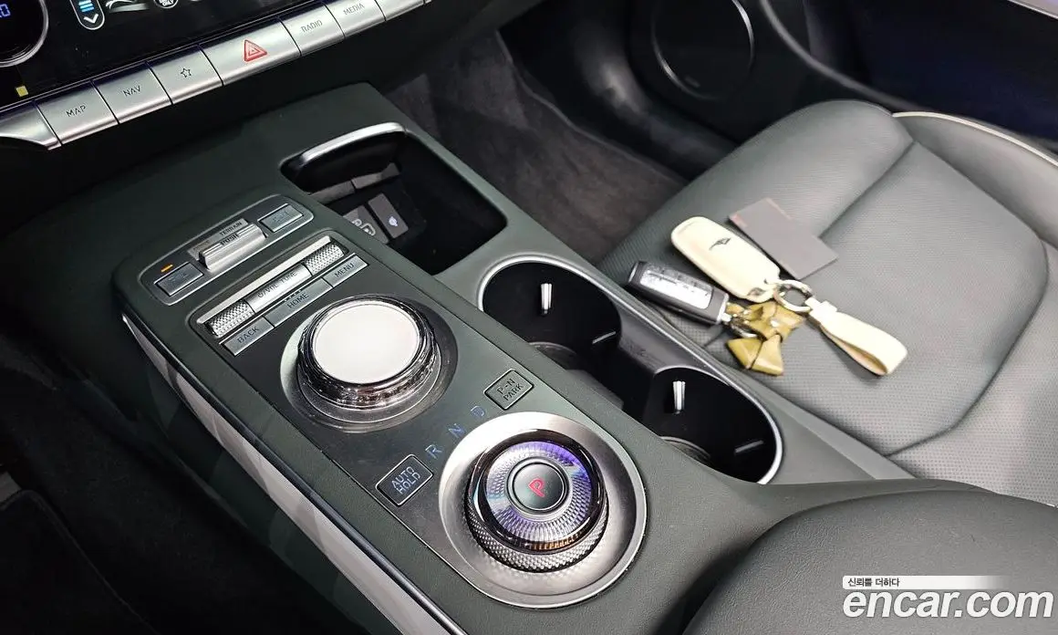 Genesis GV70 2022 0.1 автомат (гидро), фото 11 Genesis GV70 2022 0.1 автомат (гидро), фото 11