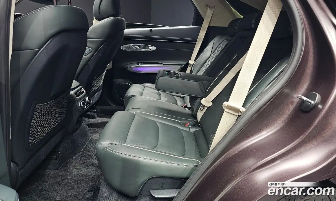 Genesis GV70 2022 0.1 автомат (гидро), фото 16 Genesis GV70 2022 0.1 автомат (гидро), фото 16