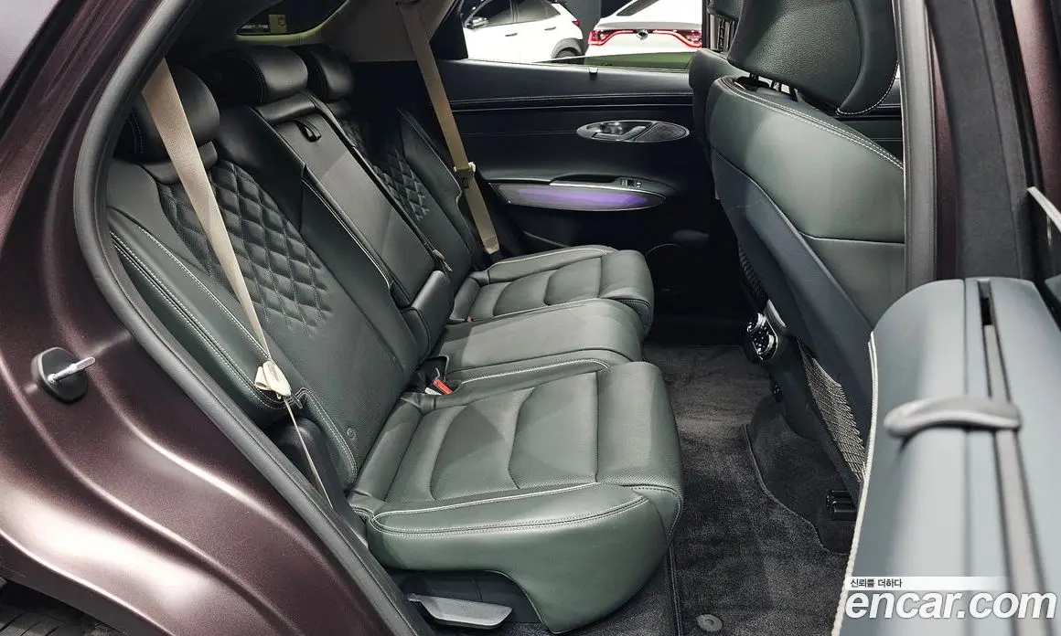 Genesis GV70 2022 0.1 автомат (гидро), фото 17 Genesis GV70 2022 0.1 автомат (гидро), фото 17