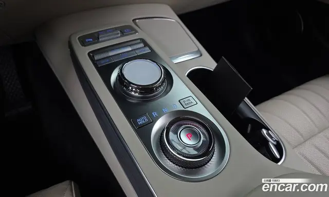 Genesis GV70 2023 2.5 автомат (гидро), миниатюра 11 Genesis GV70 2023 2.5 автомат (гидро), миниатюра 11