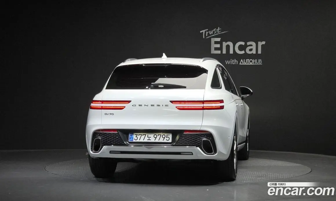 Genesis GV70 2023 2.5 автомат (гидро), фото 3 Genesis GV70 2023 2.5 автомат (гидро), фото 3