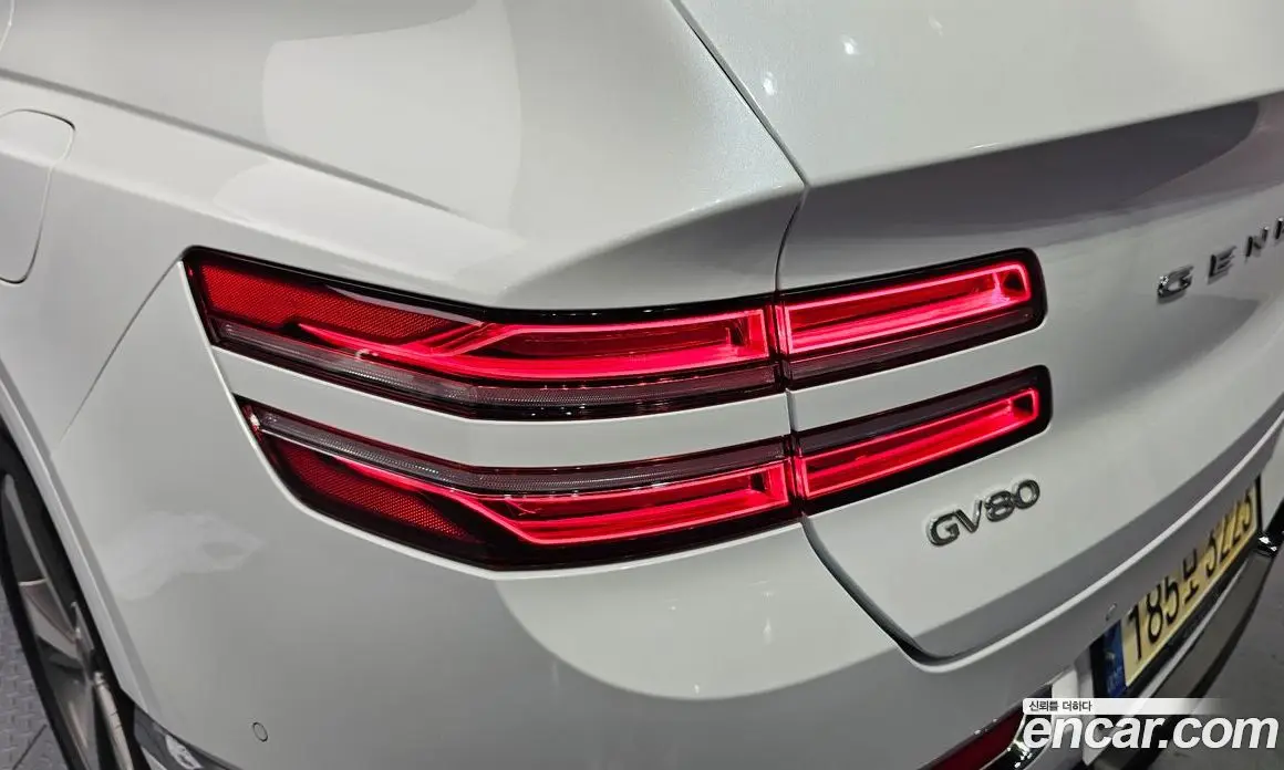 Genesis GV80 2023 2.5 автомат (гидро), фото 9 Genesis GV80 2023 2.5 автомат (гидро), фото 9