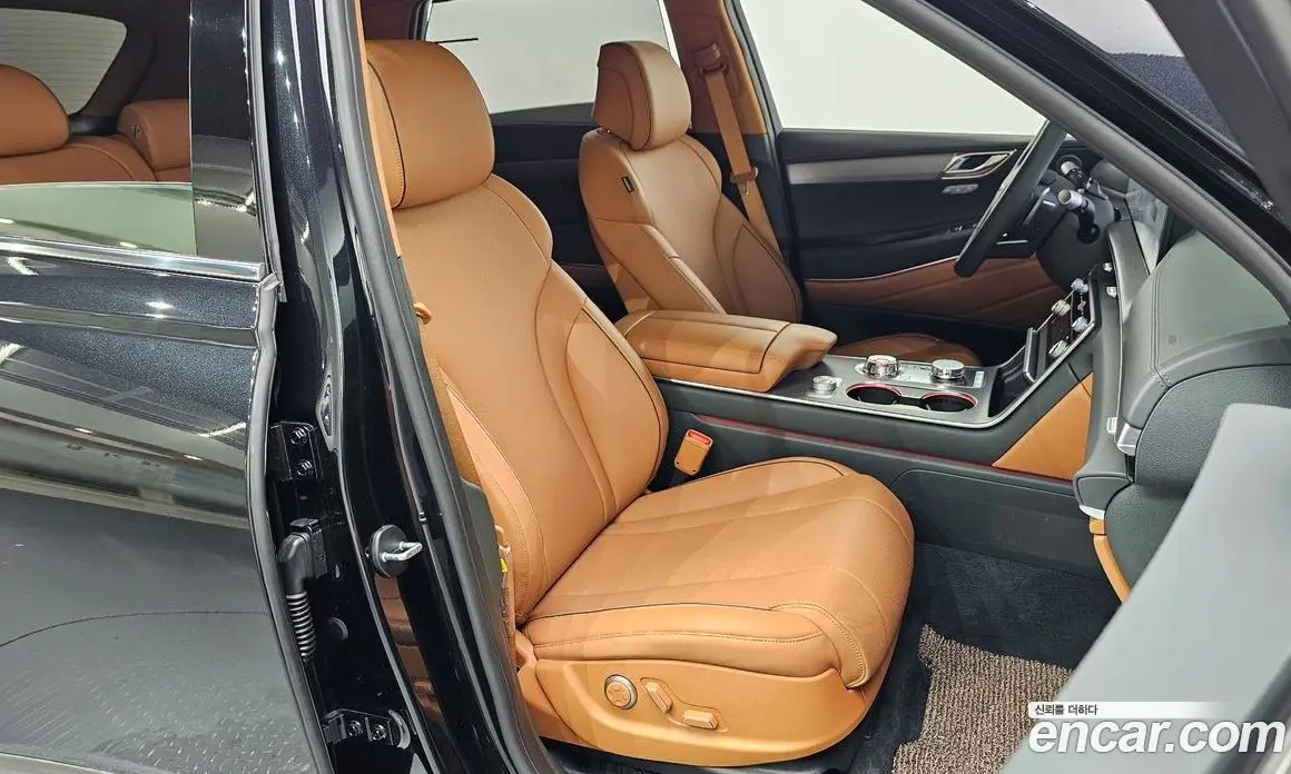 Genesis GV80 2025 2.5 автомат (гидро), фото 17 Genesis GV80 2025 2.5 автомат (гидро), фото 17