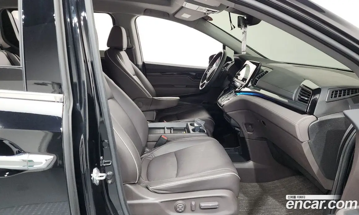 Honda Odyssey 2021 3.5 автомат (гидро), фото 16 Honda Odyssey 2021 3.5 автомат (гидро), фото 16