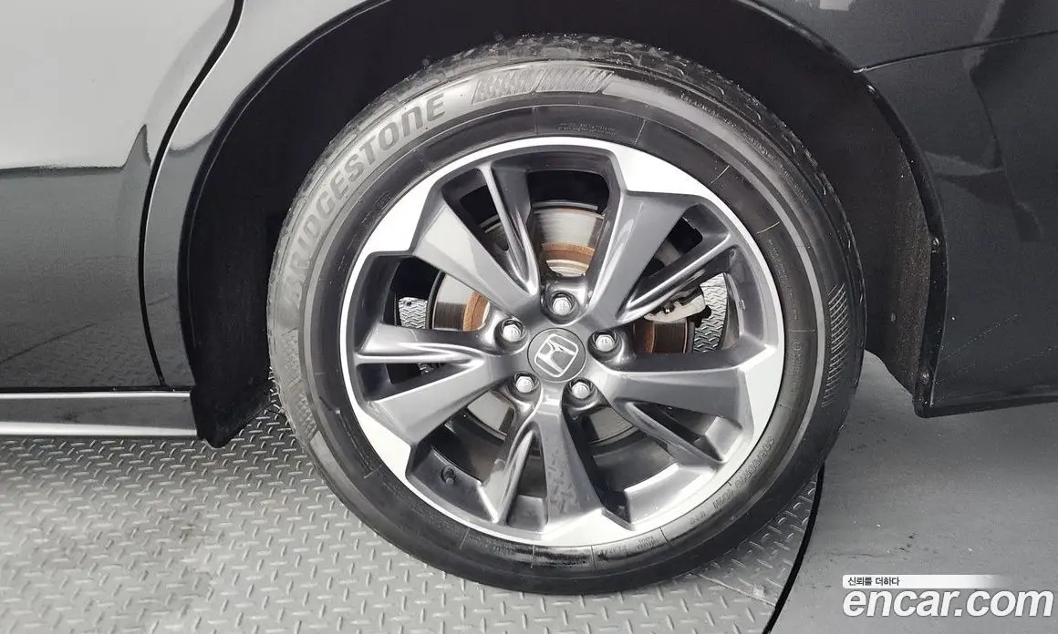 Honda Odyssey 2021 3.5 автомат (гидро), фото 7 Honda Odyssey 2021 3.5 автомат (гидро), фото 7