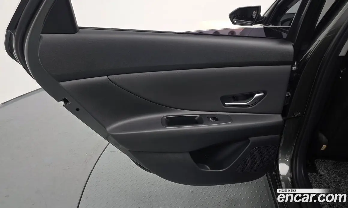 Hyundai Avante 2021 1.6 автомат (гидро), фото 14