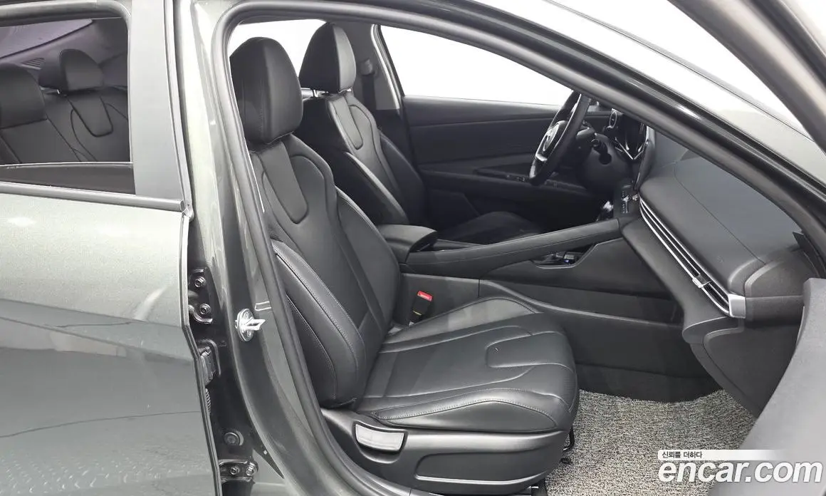 Hyundai Avante 2021 1.6 автомат (гидро), фото 15