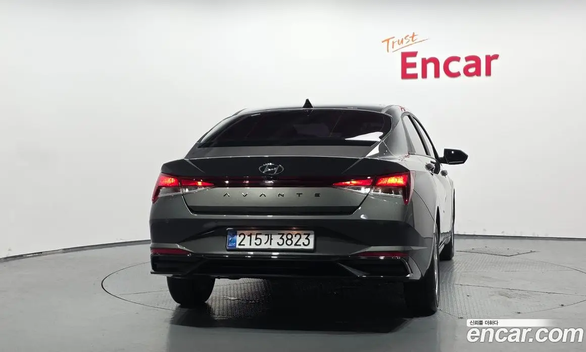Hyundai Avante 2021 1.6 автомат (гидро), фото 3