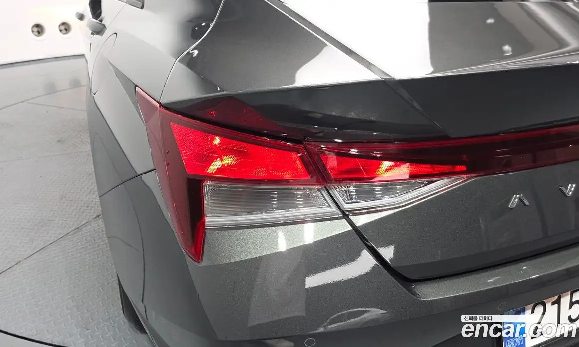 Hyundai Avante 2021 1.6 автомат (гидро), фото 8
