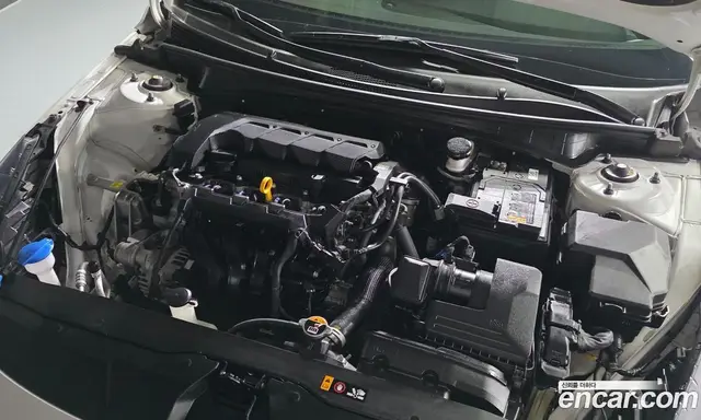 Hyundai Avante 2023 1.6 автомат (гидро), миниатюра 6 Hyundai Avante 2023 1.6 автомат (гидро), миниатюра 6
