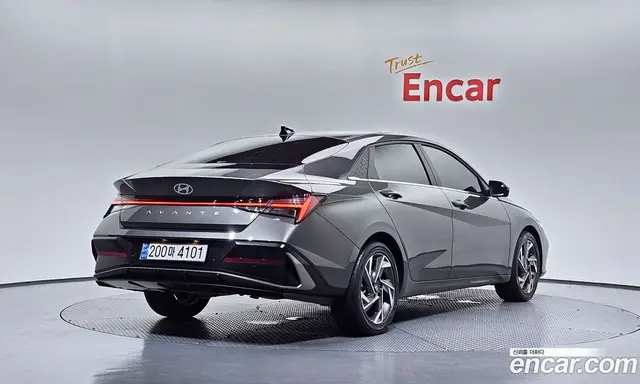 Hyundai Avante 2024 1.6 автомат (гидро), миниатюра 2