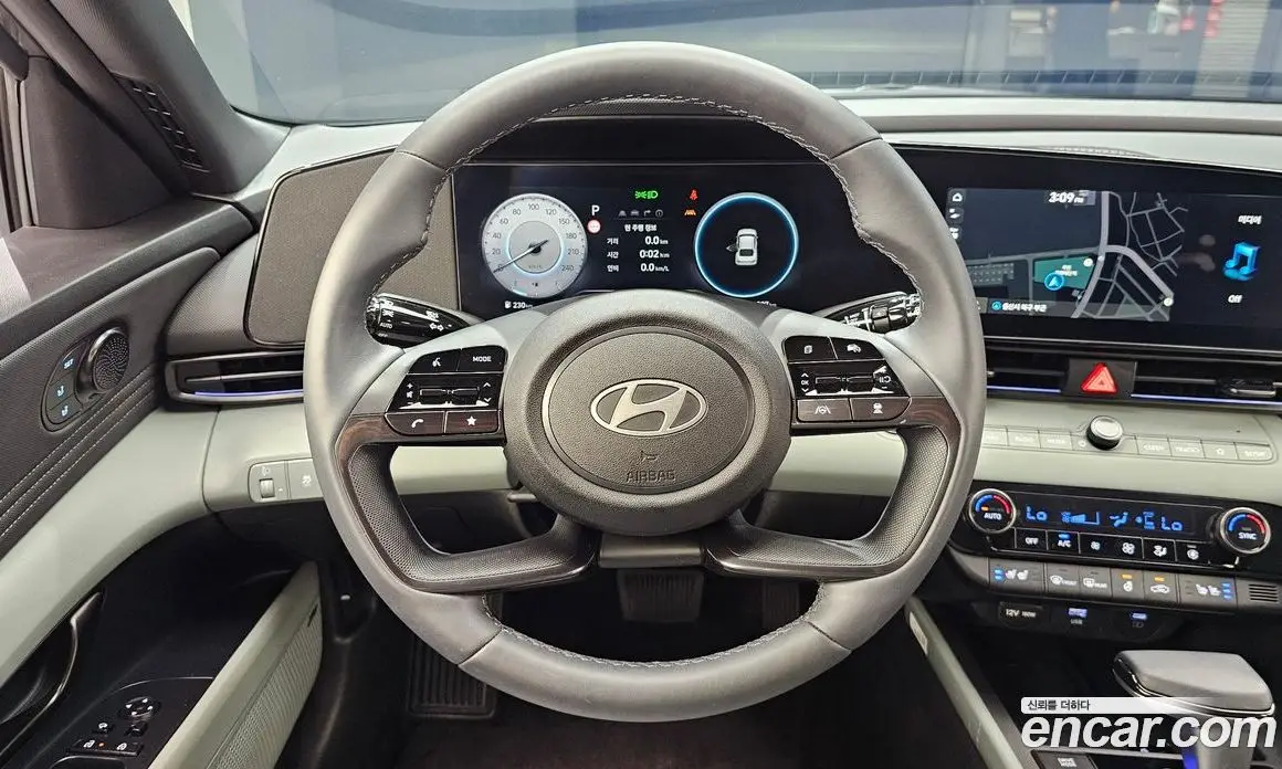 Hyundai Avante 2024 1.6 автомат (гидро), фото 12