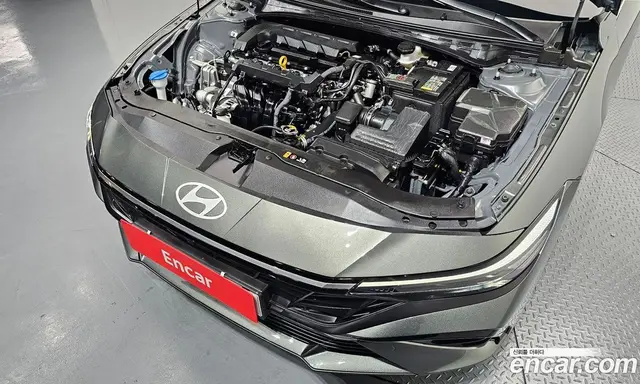 Hyundai Avante 2024 1.6 автомат (гидро), миниатюра 6