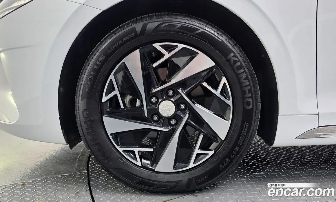 Hyundai Grandeur 2022 2.4 автомат (гидро), фото 4 Hyundai Grandeur 2022 2.4 автомат (гидро), фото 4