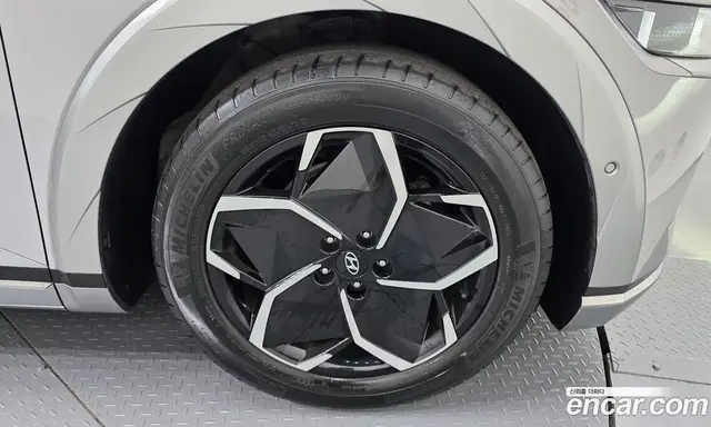 Hyundai Ioniq 5 2023 0.1 автомат (гидро), миниатюра 7