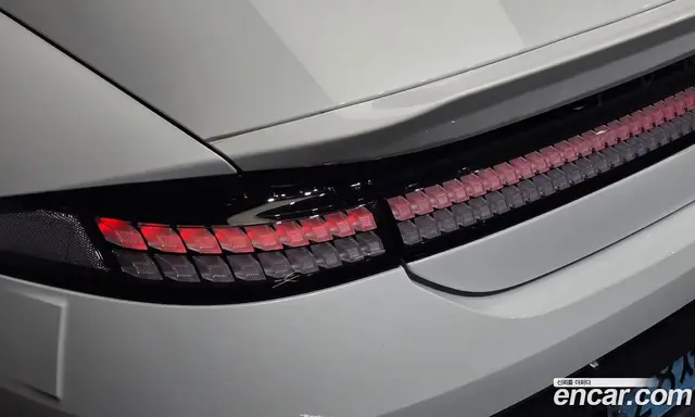 Hyundai Ioniq 6 2022 0.1 автомат (гидро), миниатюра 9