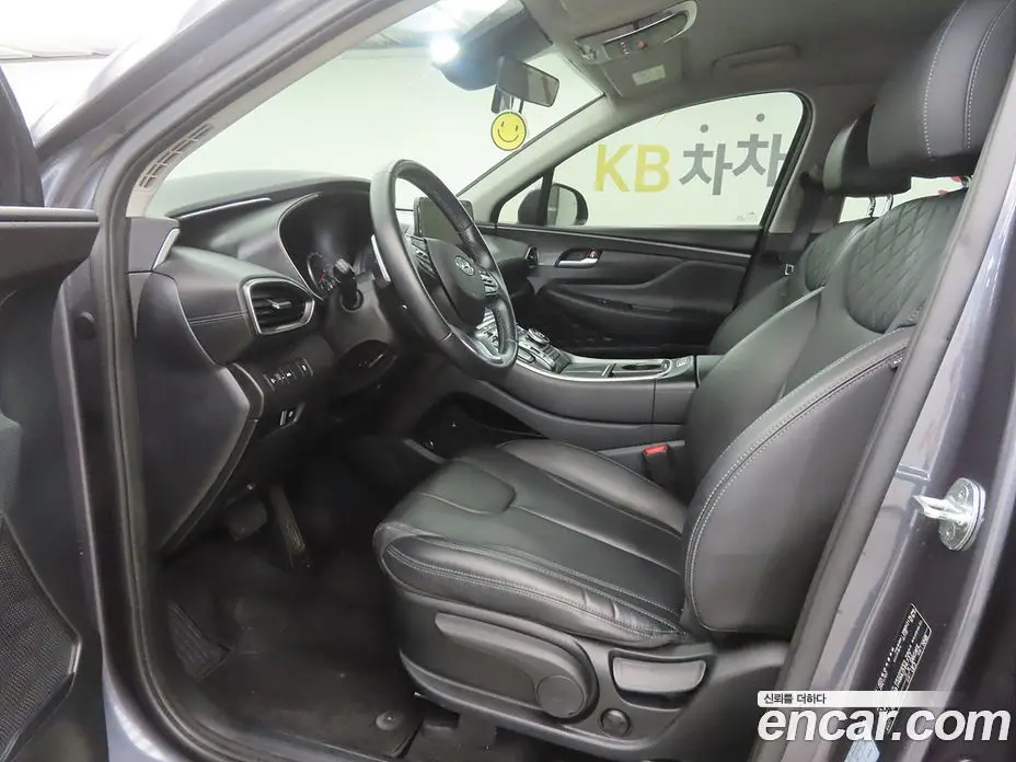 Hyundai Santa Fe 2021 2.2 автомат (гидро), фото 5 Hyundai Santa Fe 2021 2.2 автомат (гидро), фото 5