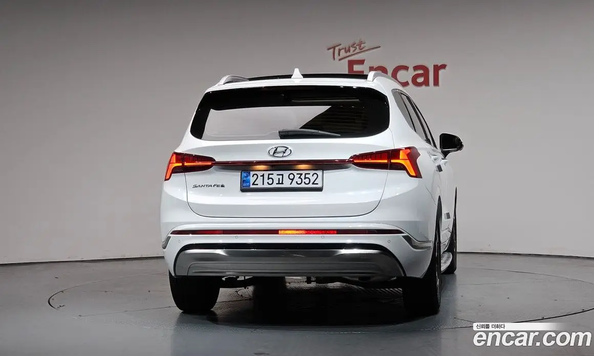 Hyundai Santa Fe 2022 1.6 автомат (гидро), фото 3 Hyundai Santa Fe 2022 1.6 автомат (гидро), фото 3