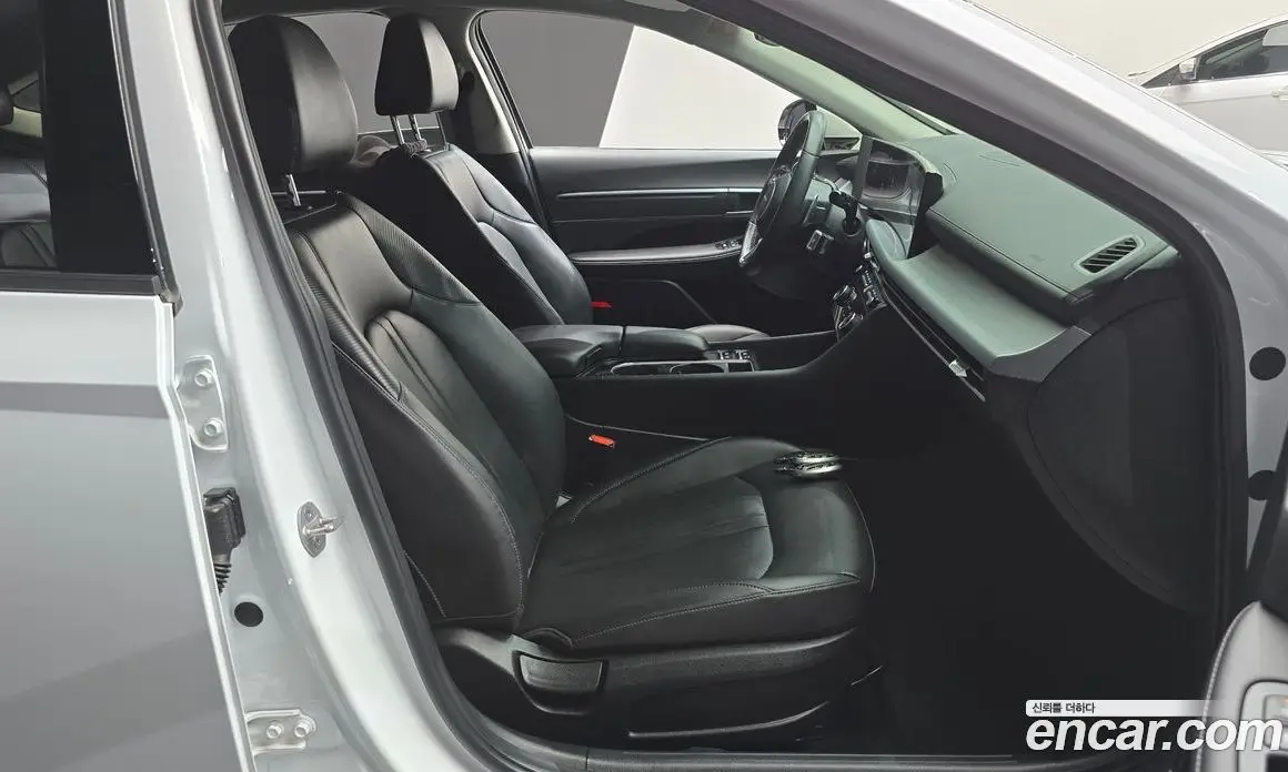 Hyundai Sonata 2023 2.0 автомат (гидро), фото 16 Hyundai Sonata 2023 2.0 автомат (гидро), фото 16