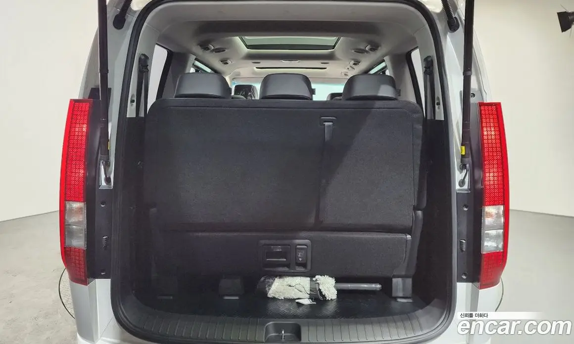 Hyundai Staria 2025 2.2 автомат (гидро), фото 25 Hyundai Staria 2025 2.2 автомат (гидро), фото 25