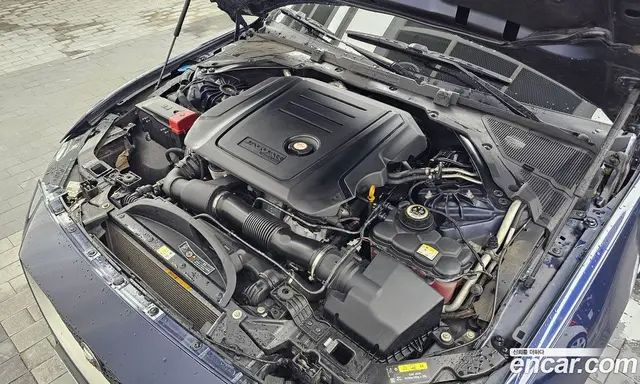 Jaguar XE 2015 2.0 автомат (гидро), миниатюра 6 Jaguar XE 2015 2.0 автомат (гидро), миниатюра 6