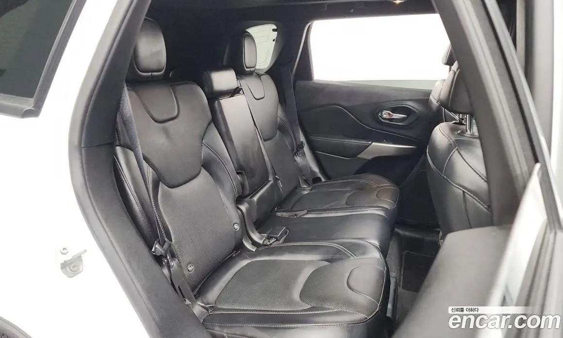 Jeep Cherokee 2021 2.4 автомат (гидро), фото 12 Jeep Cherokee 2021 2.4 автомат (гидро), фото 12