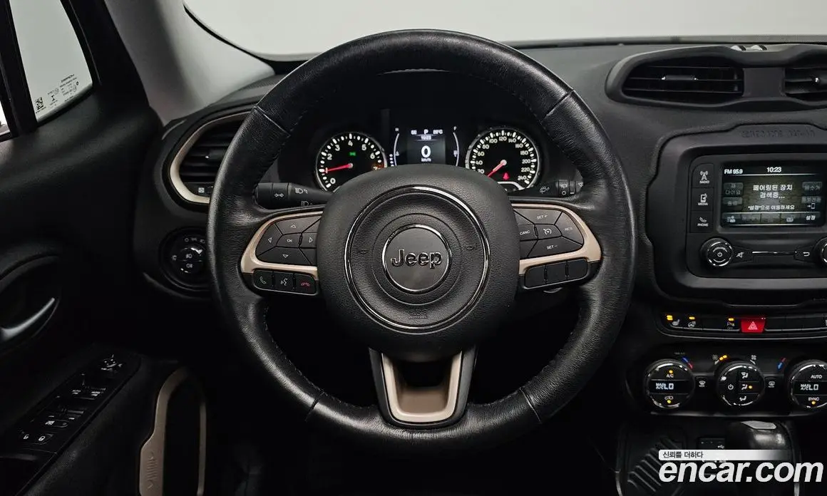Jeep Renegade 2017 2.4 автомат (гидро), фото 19 Jeep Renegade 2017 2.4 автомат (гидро), фото 19