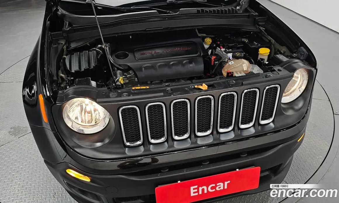 Jeep Renegade 2017 2.4 автомат (гидро), фото 6 Jeep Renegade 2017 2.4 автомат (гидро), фото 6