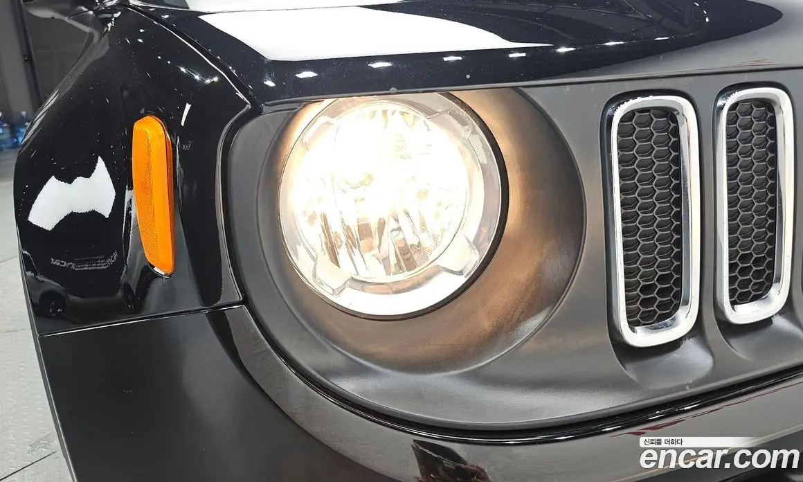 Jeep Renegade 2017 2.4 автомат (гидро), фото 8 Jeep Renegade 2017 2.4 автомат (гидро), фото 8
