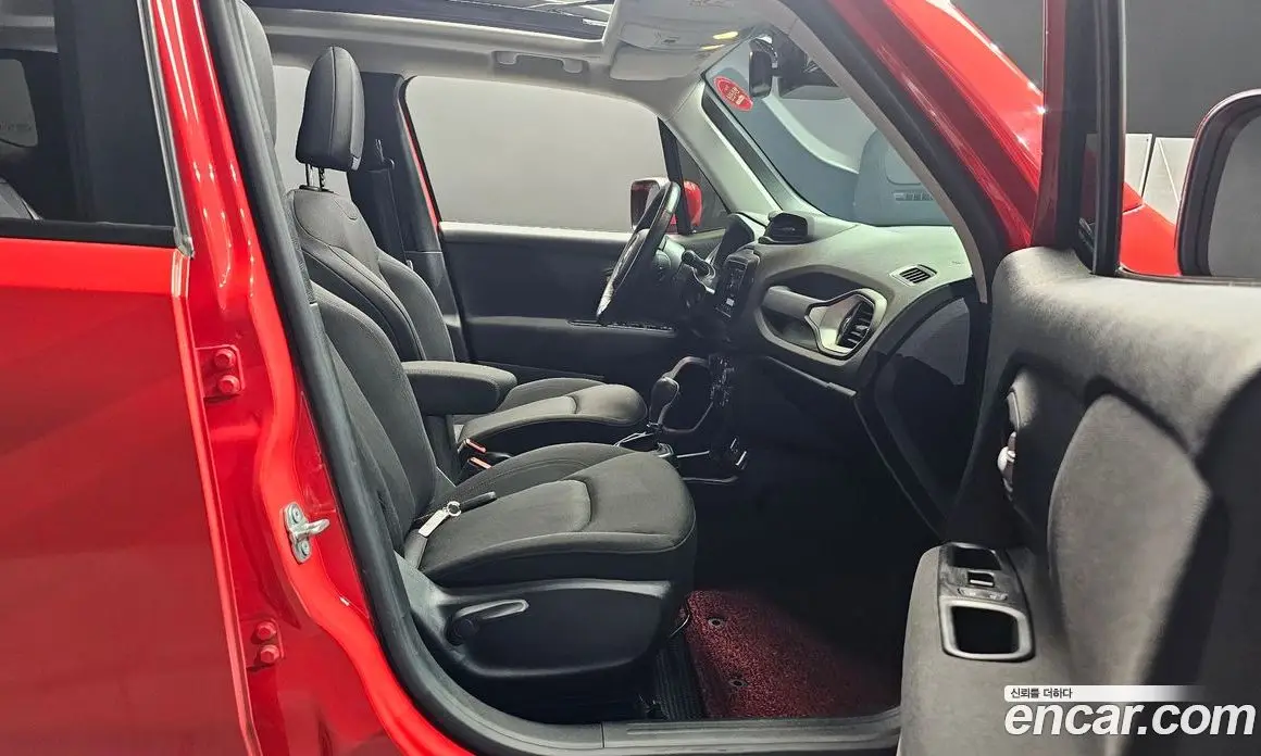Jeep Renegade 2021 2.4 автомат (гидро), фото 16 Jeep Renegade 2021 2.4 автомат (гидро), фото 16